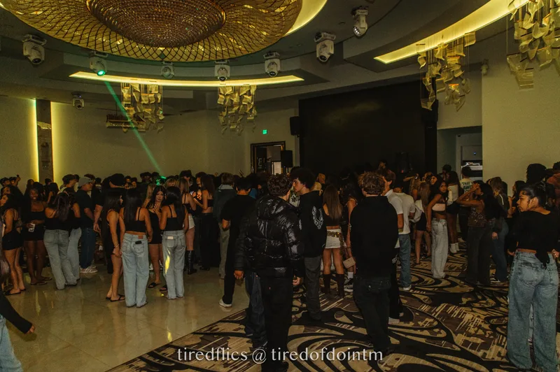 Gallery photo